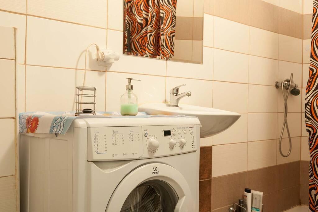 Ferienwohnung Fun + Easy In The Center Of Prague! Exterior foto